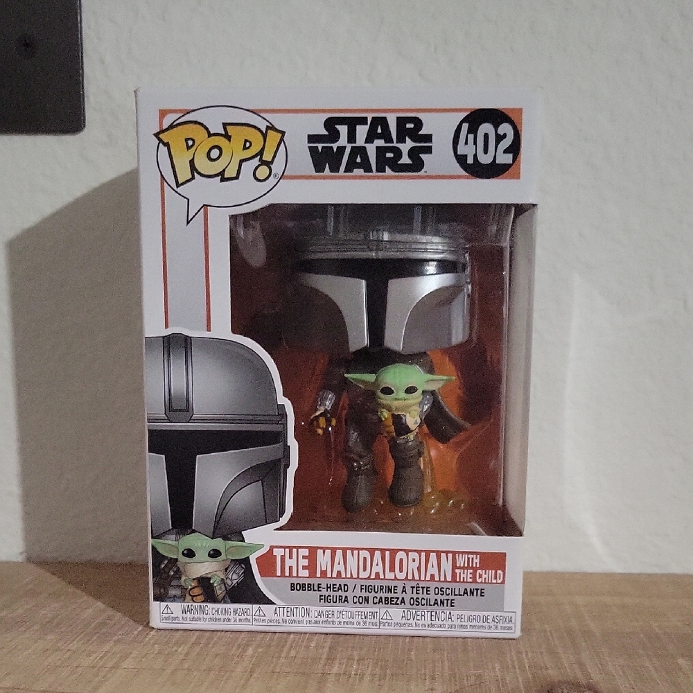 Star Wars Mandalorian and Child Pop! Vinyl Figure
